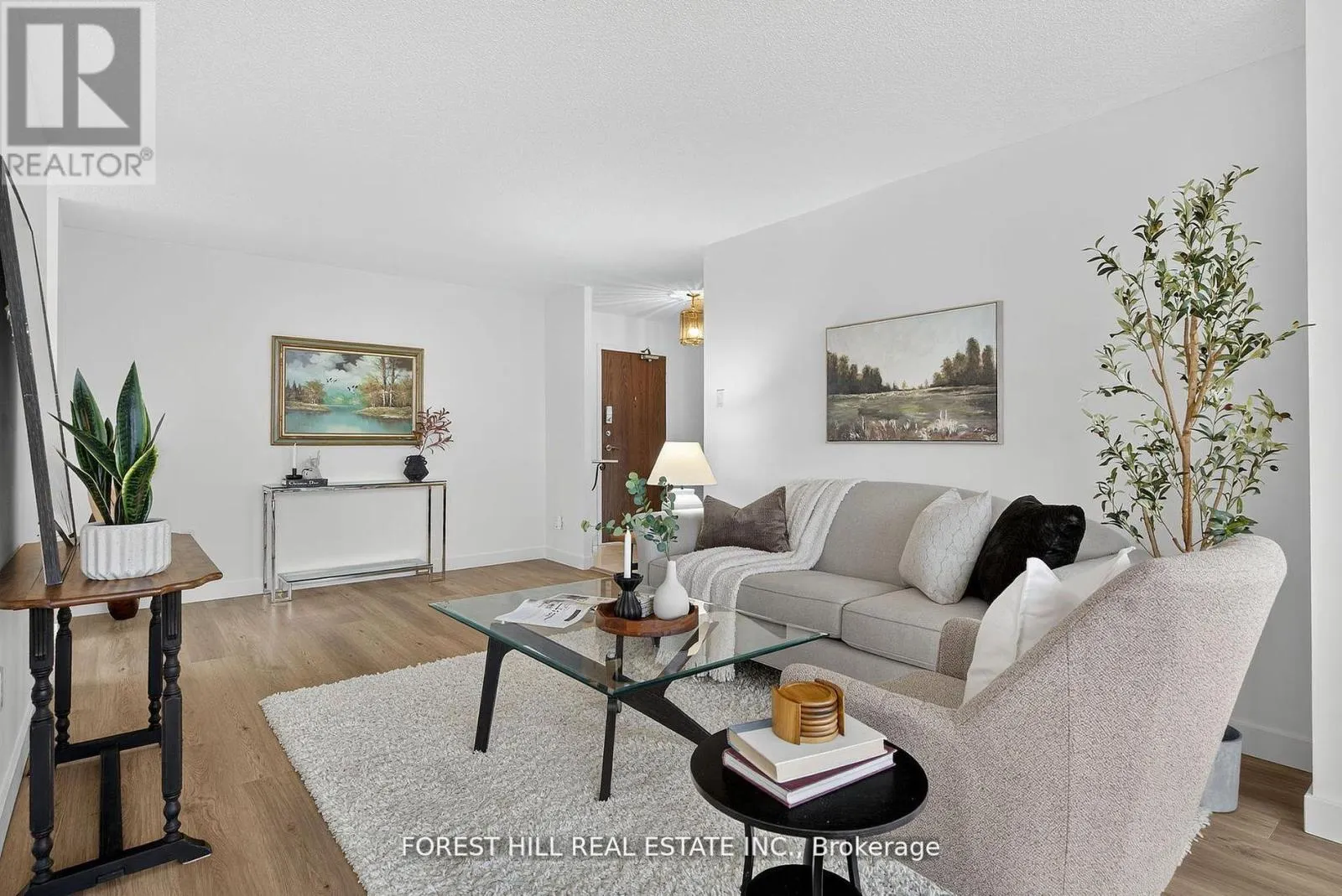 1802 - 80 ANTIBES DRIVE