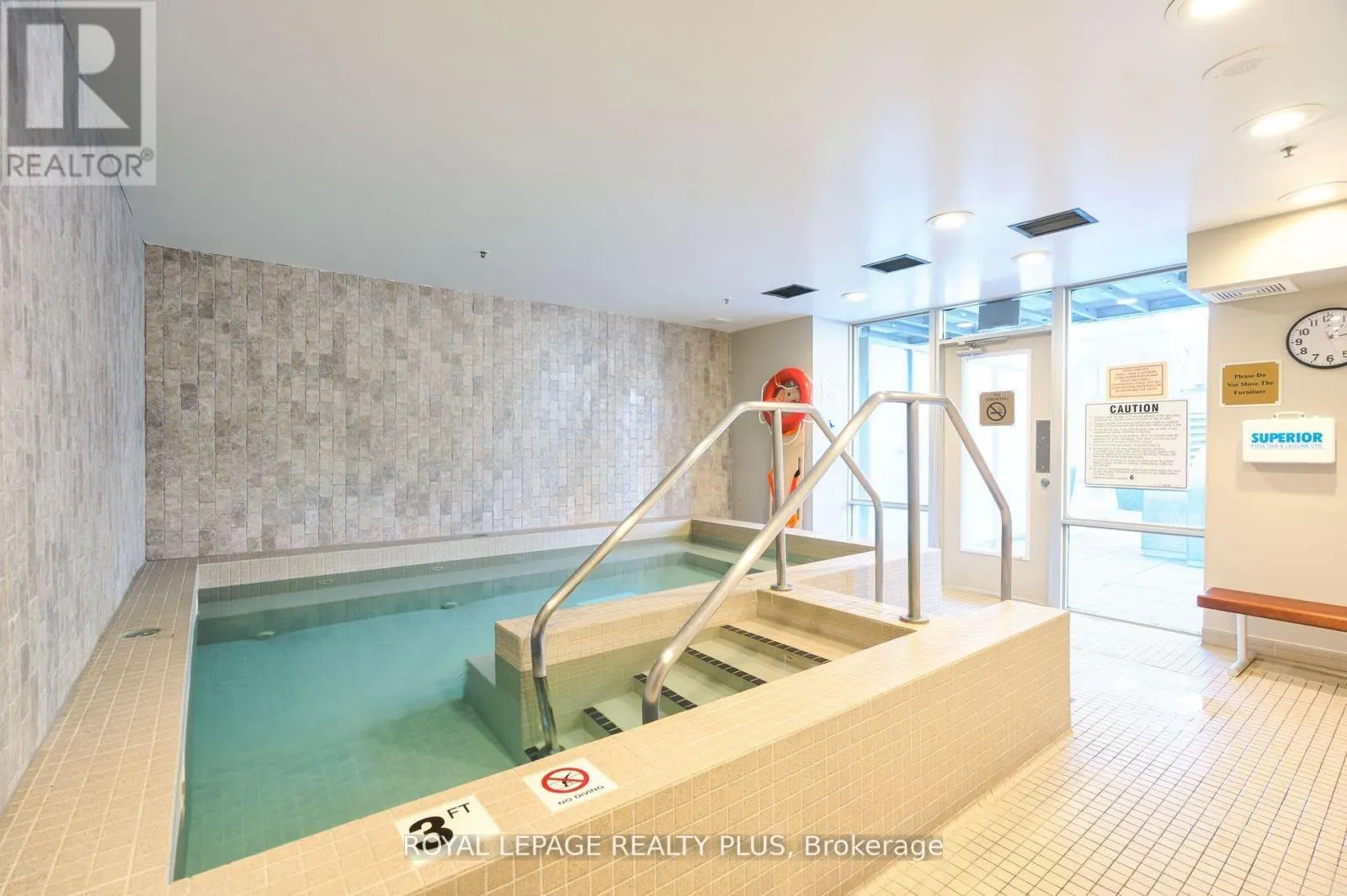 1706 - 1 KING STREET W