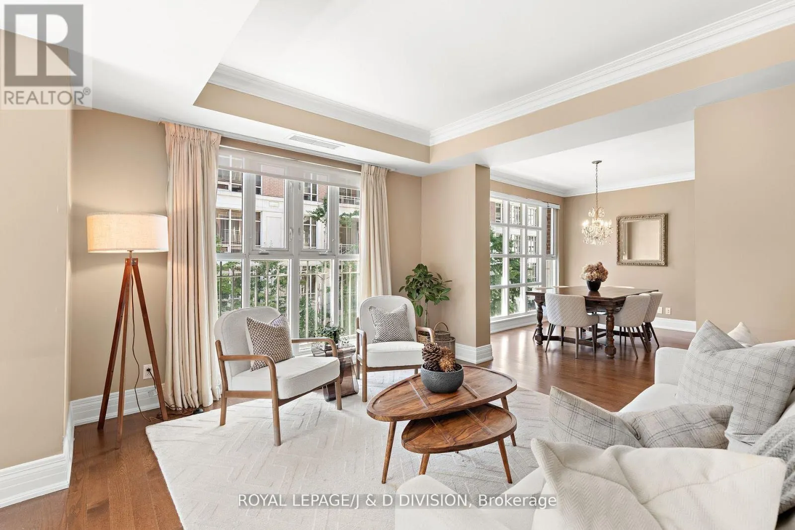 303 - 33 DELISLE AVENUE