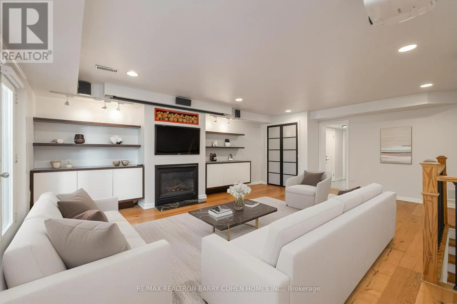 29 GLEN RUSH BOULEVARD