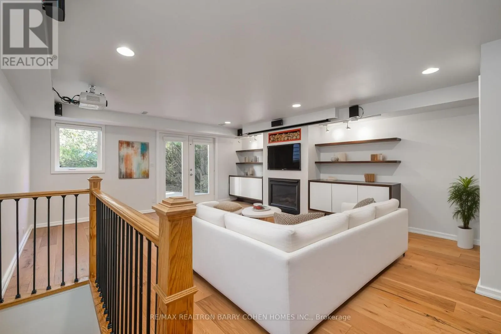 29 GLEN RUSH BOULEVARD