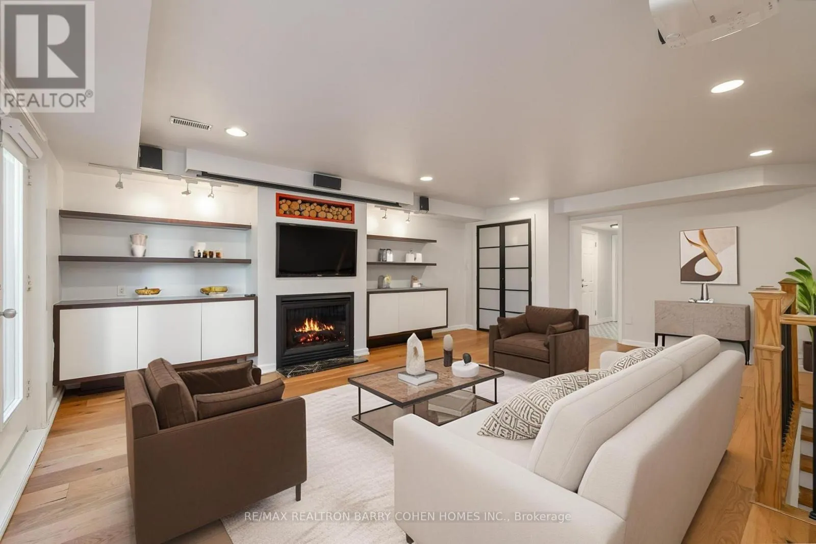 29 GLEN RUSH BOULEVARD