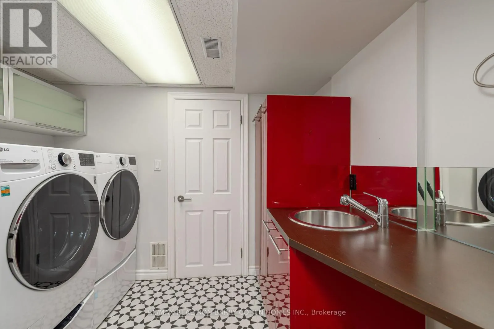 29 GLEN RUSH BOULEVARD