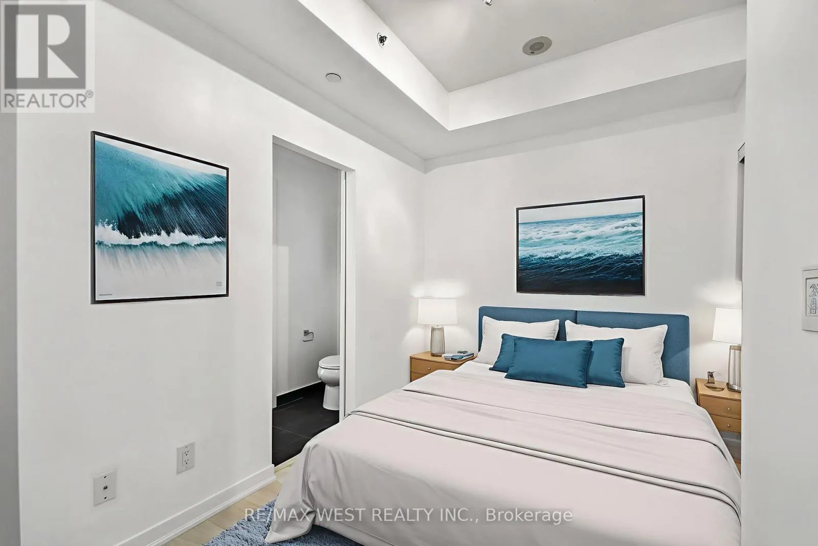 607 - 51 EAST LIBERTY STREET