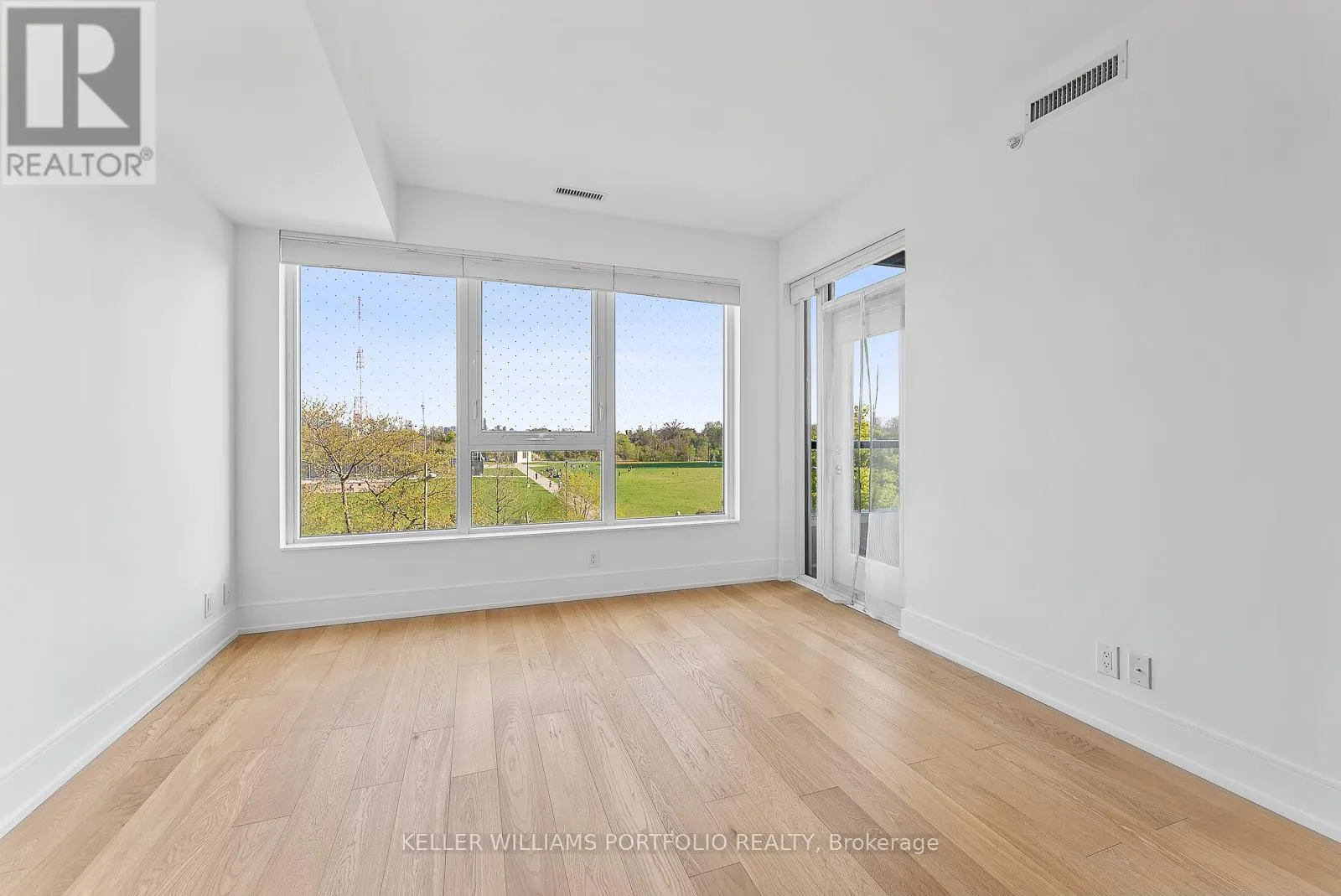 310 - 6 PARKWOOD AVENUE