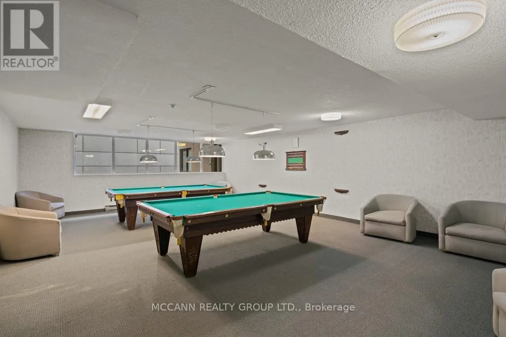 301 - 360 BLOOR STREET E