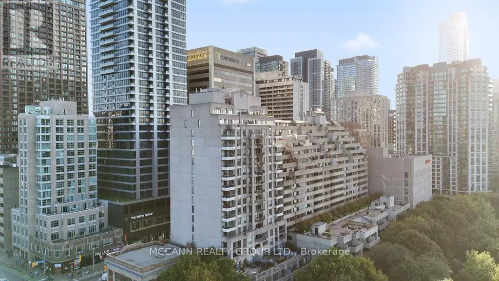 301 - 360 BLOOR STREET E