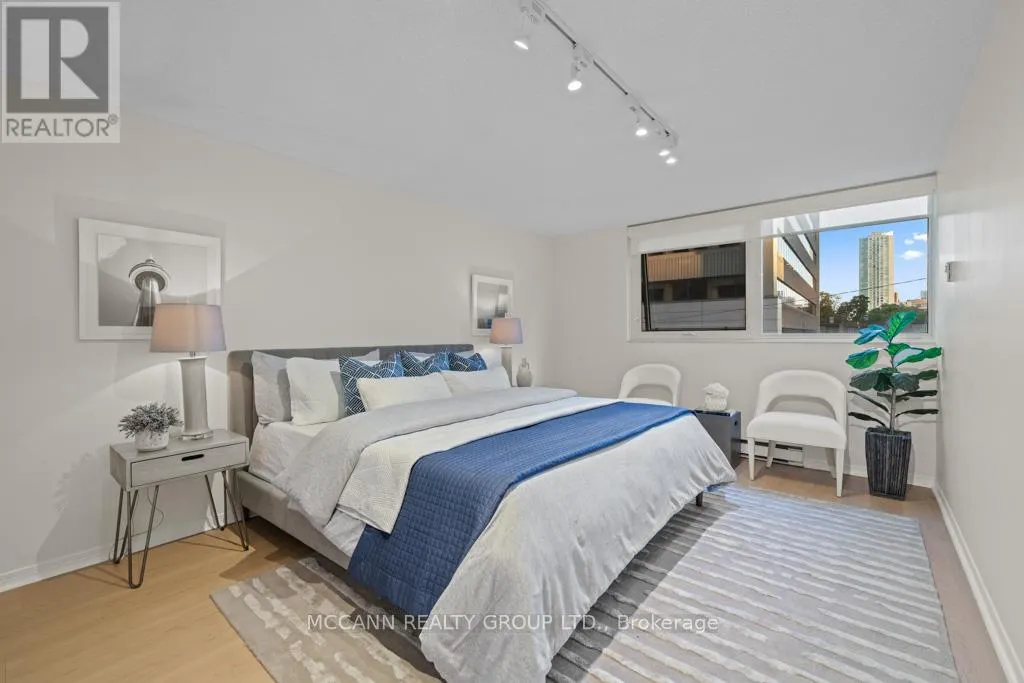 301 - 360 BLOOR STREET E