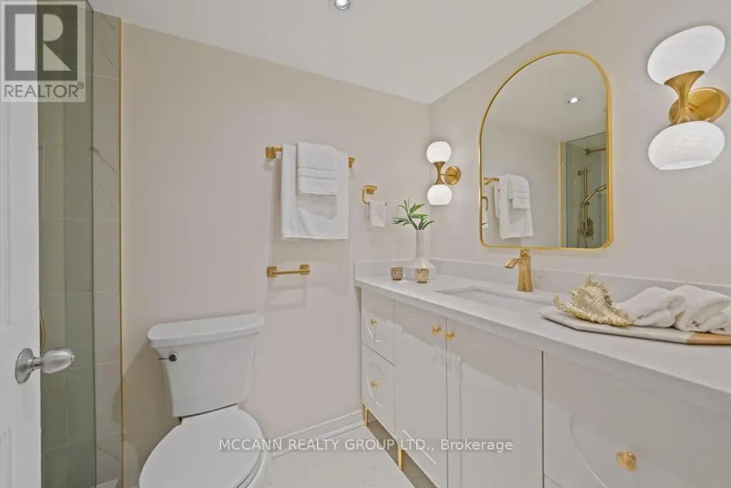 301 - 360 BLOOR STREET E