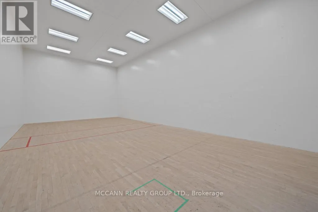 301 - 360 BLOOR STREET E