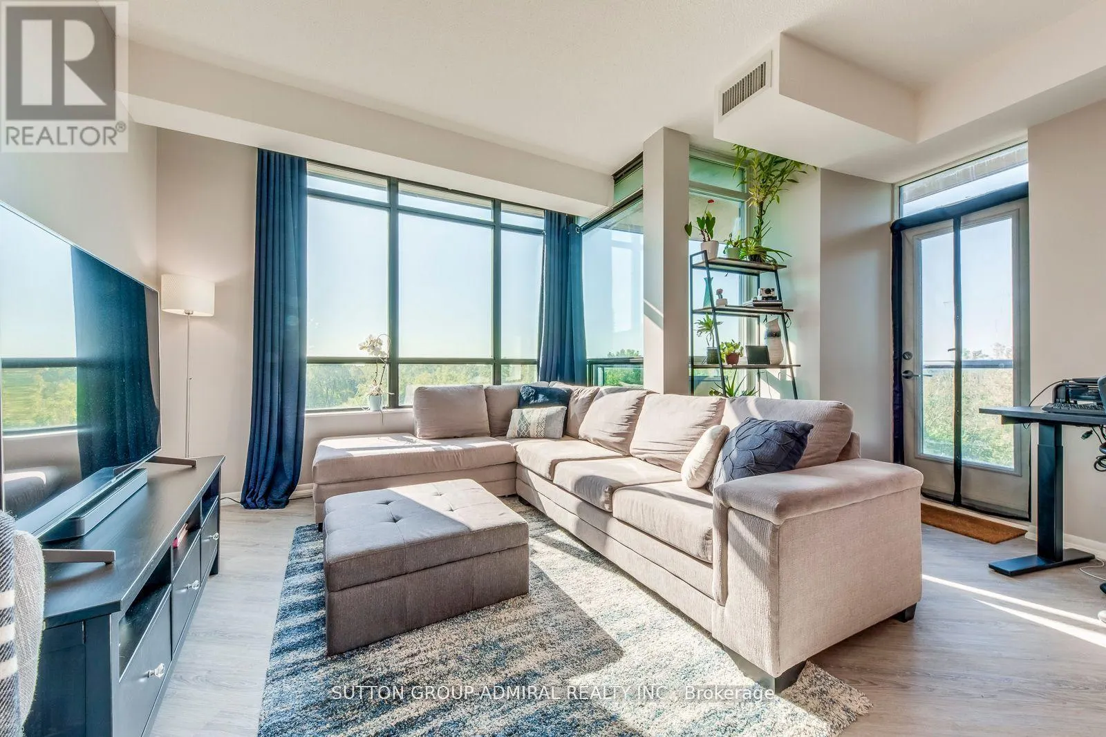 709 - 219 FORT YORK BOULEVARD