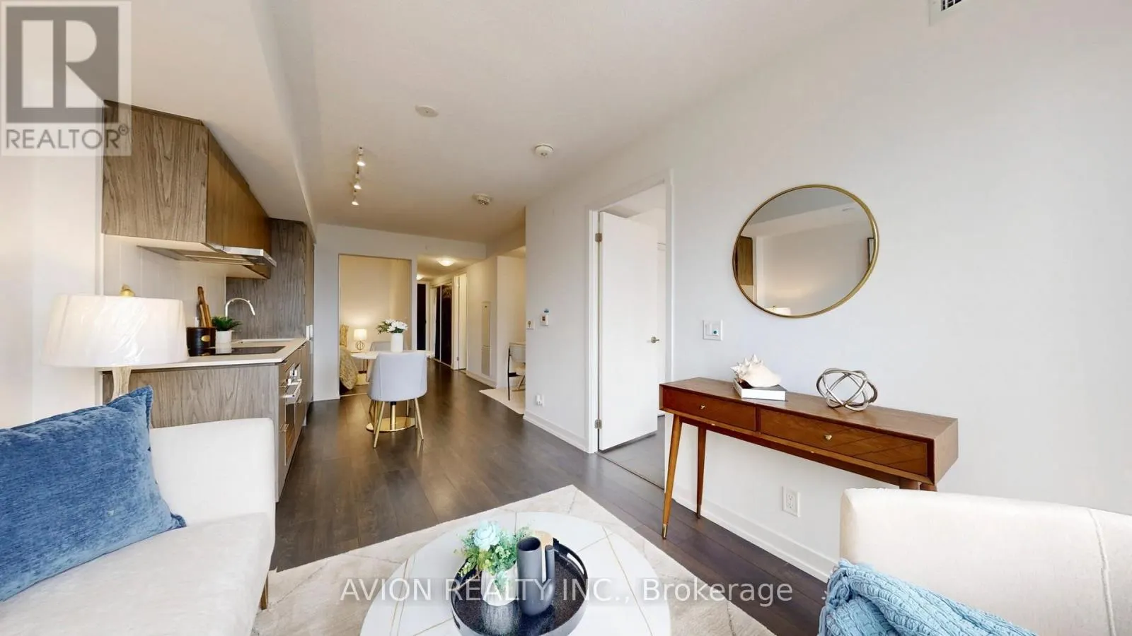 2007 - 60 SHUTER STREET