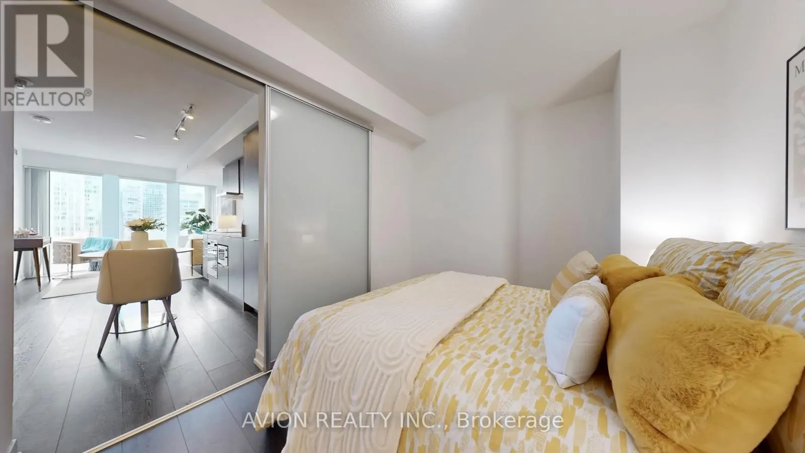 2007 - 60 SHUTER STREET