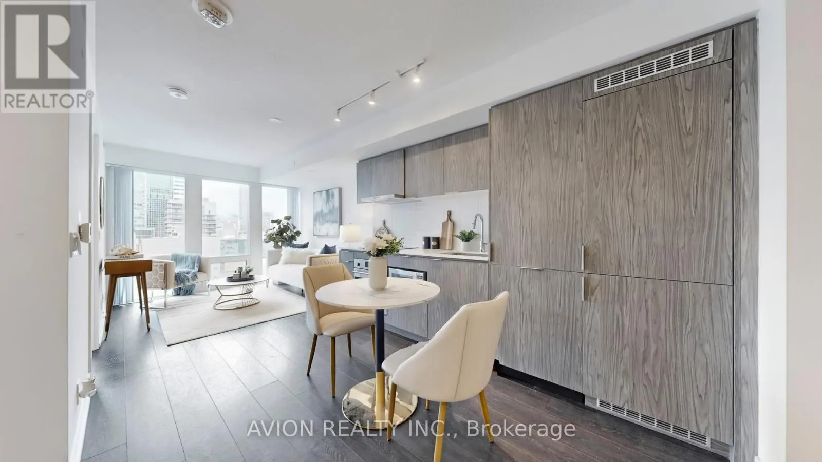 2007 - 60 SHUTER STREET