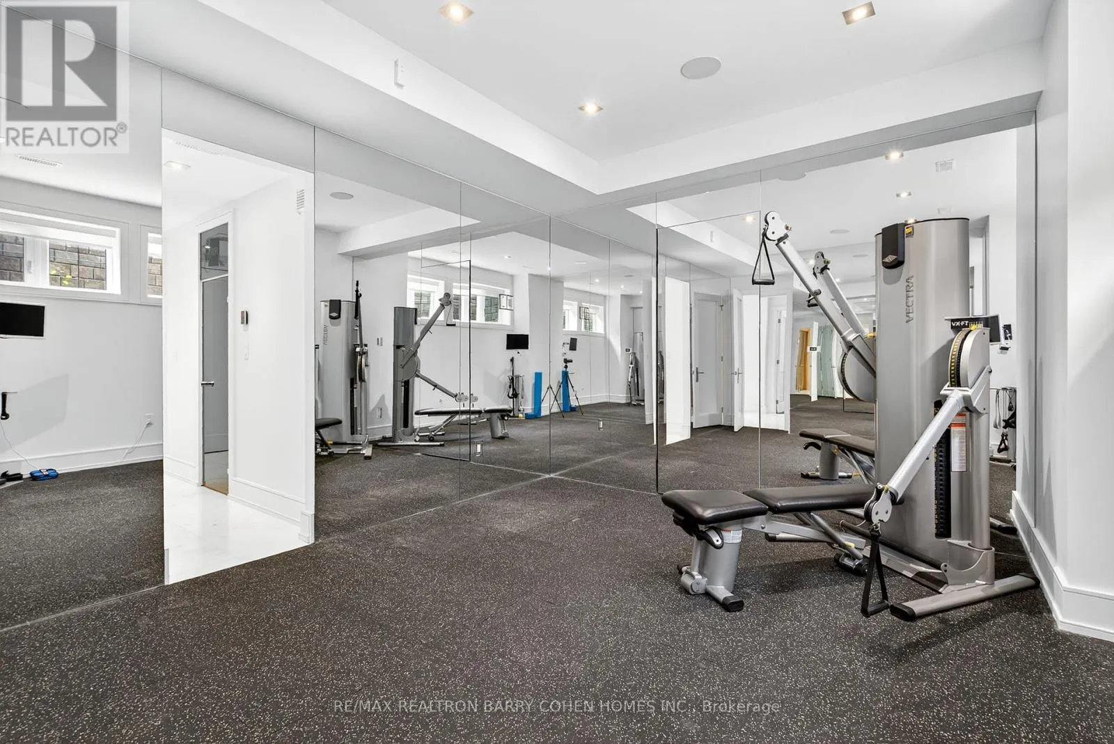 29 JUNEWOOD CRESCENT