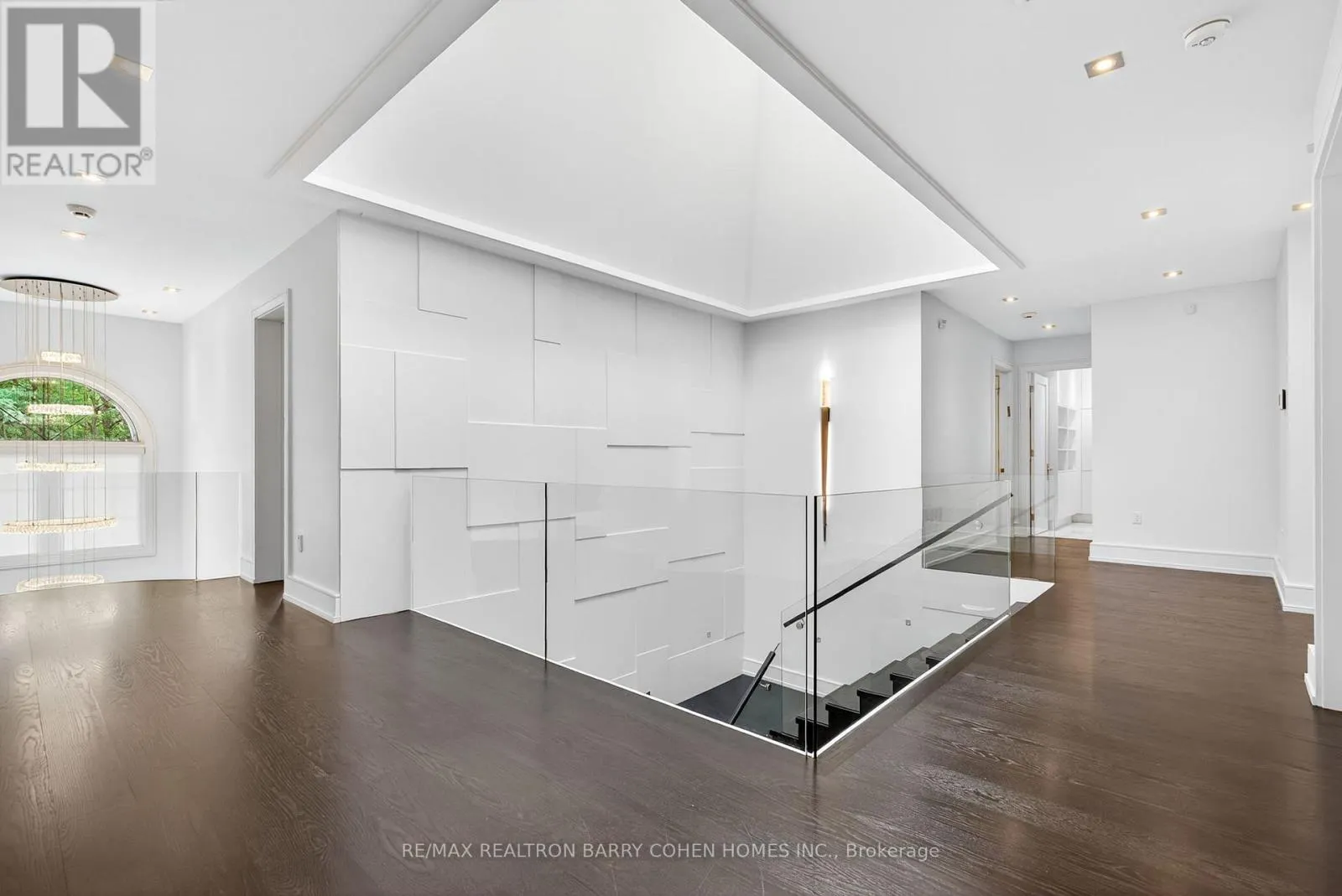 29 JUNEWOOD CRESCENT