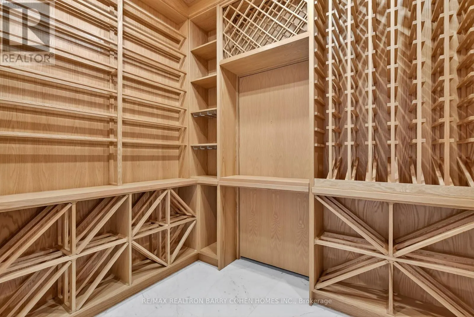 29 JUNEWOOD CRESCENT