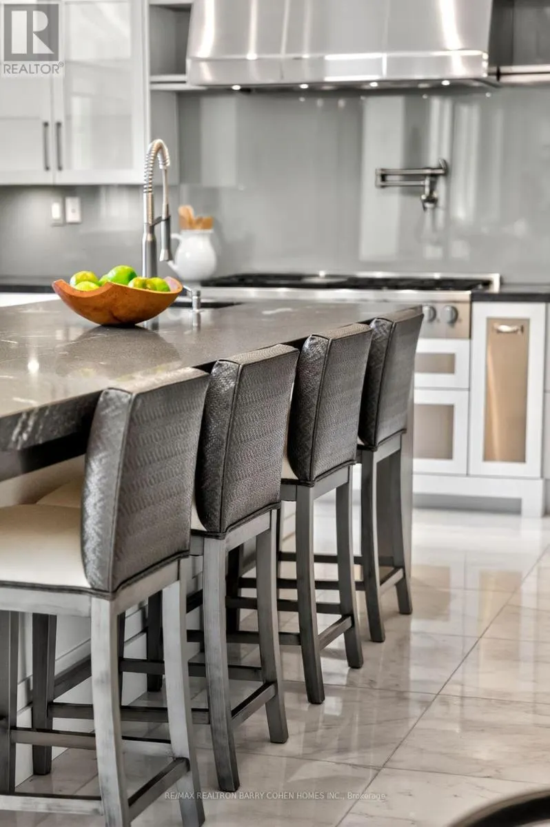 29 JUNEWOOD CRESCENT