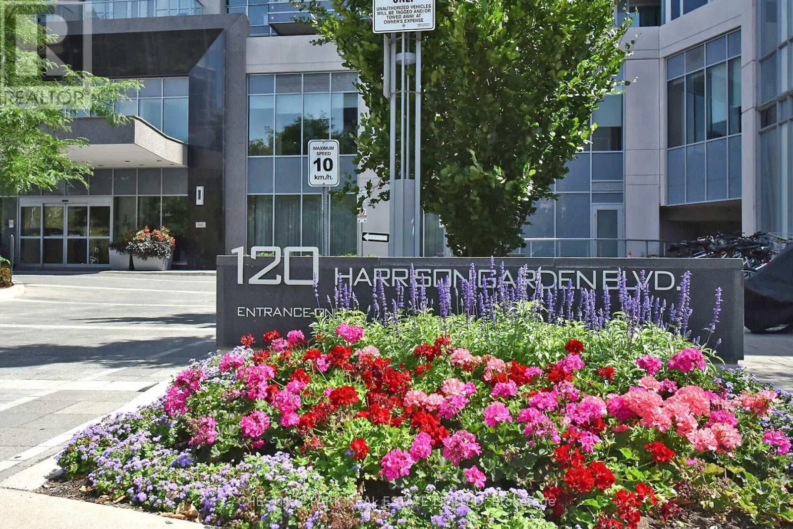 1801 - 120 HARRISON GARDEN BOULEVARD