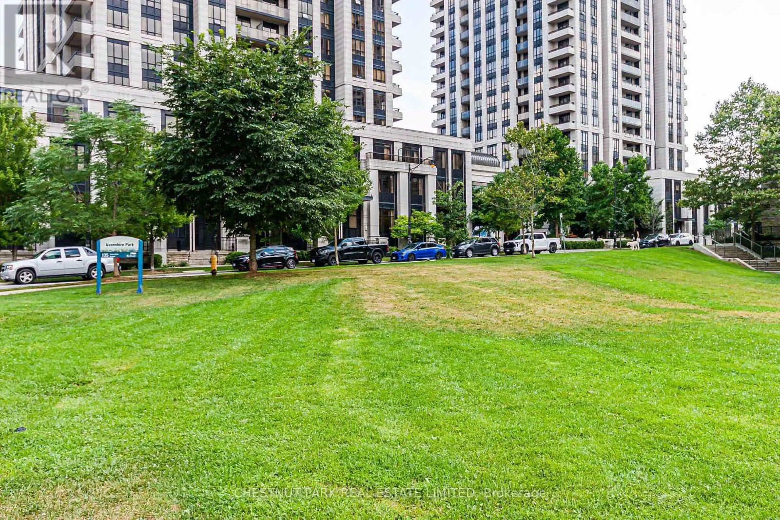 1801 - 120 HARRISON GARDEN BOULEVARD