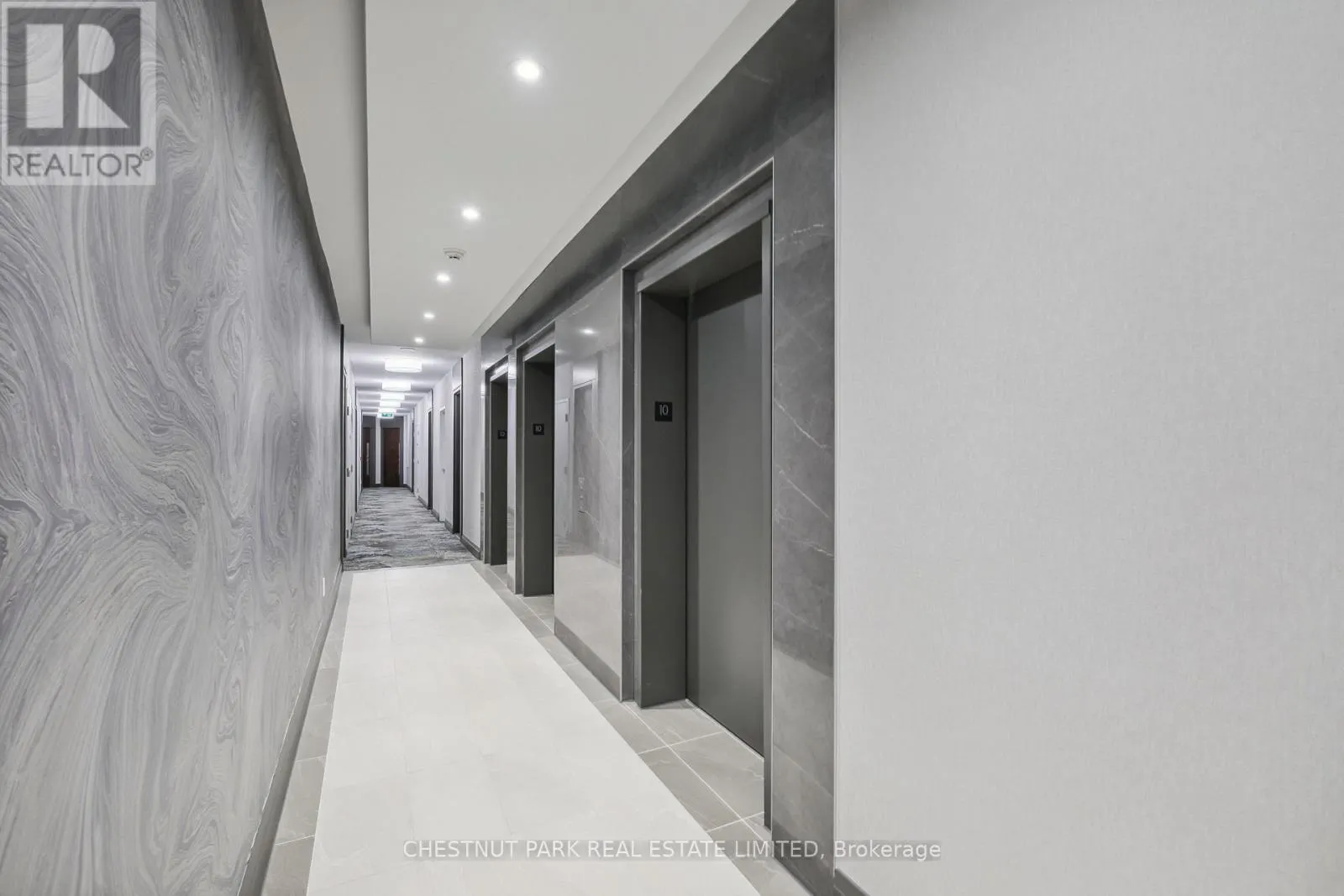 1014 - 85 BLOOR STREET E