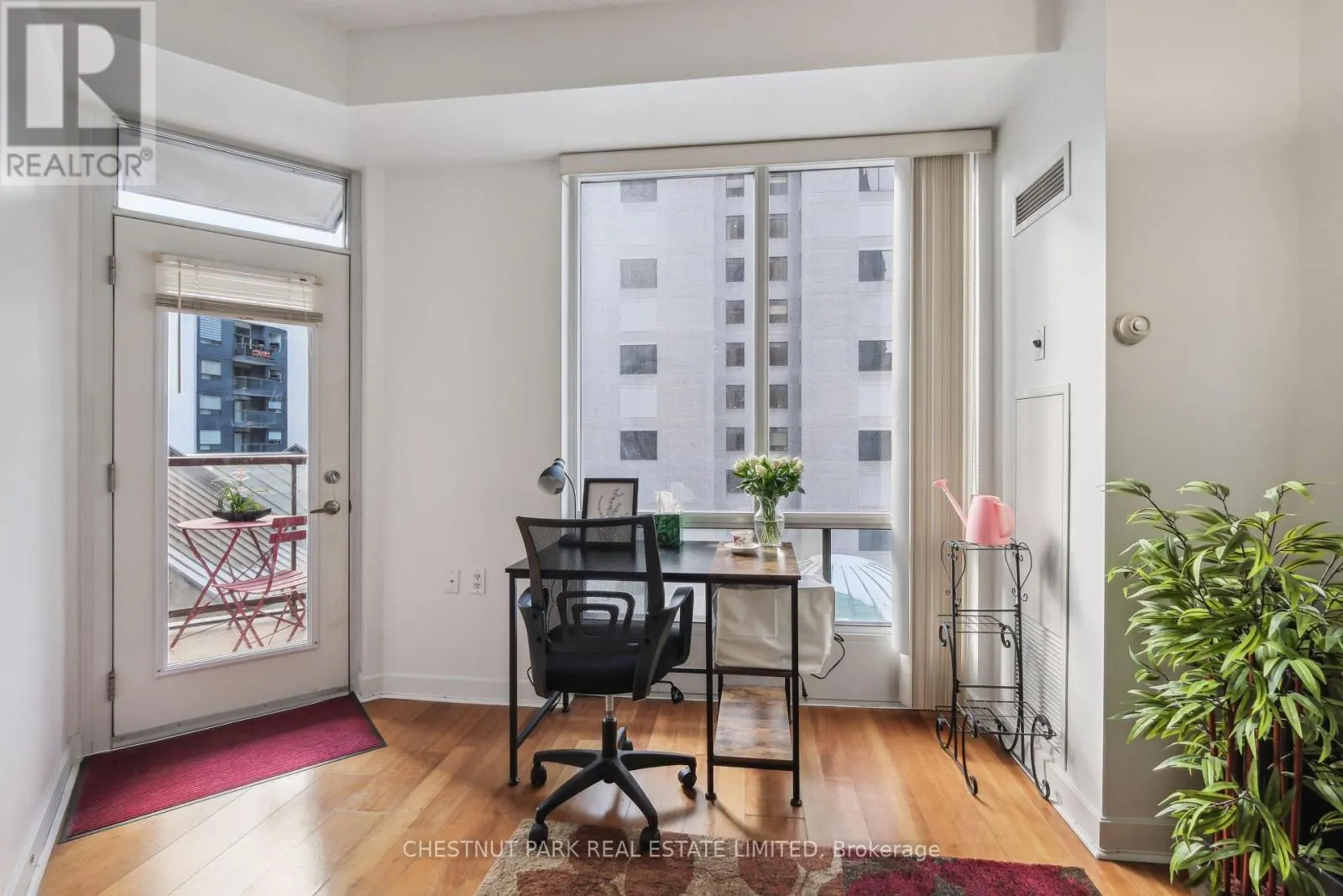 1014 - 85 BLOOR STREET E