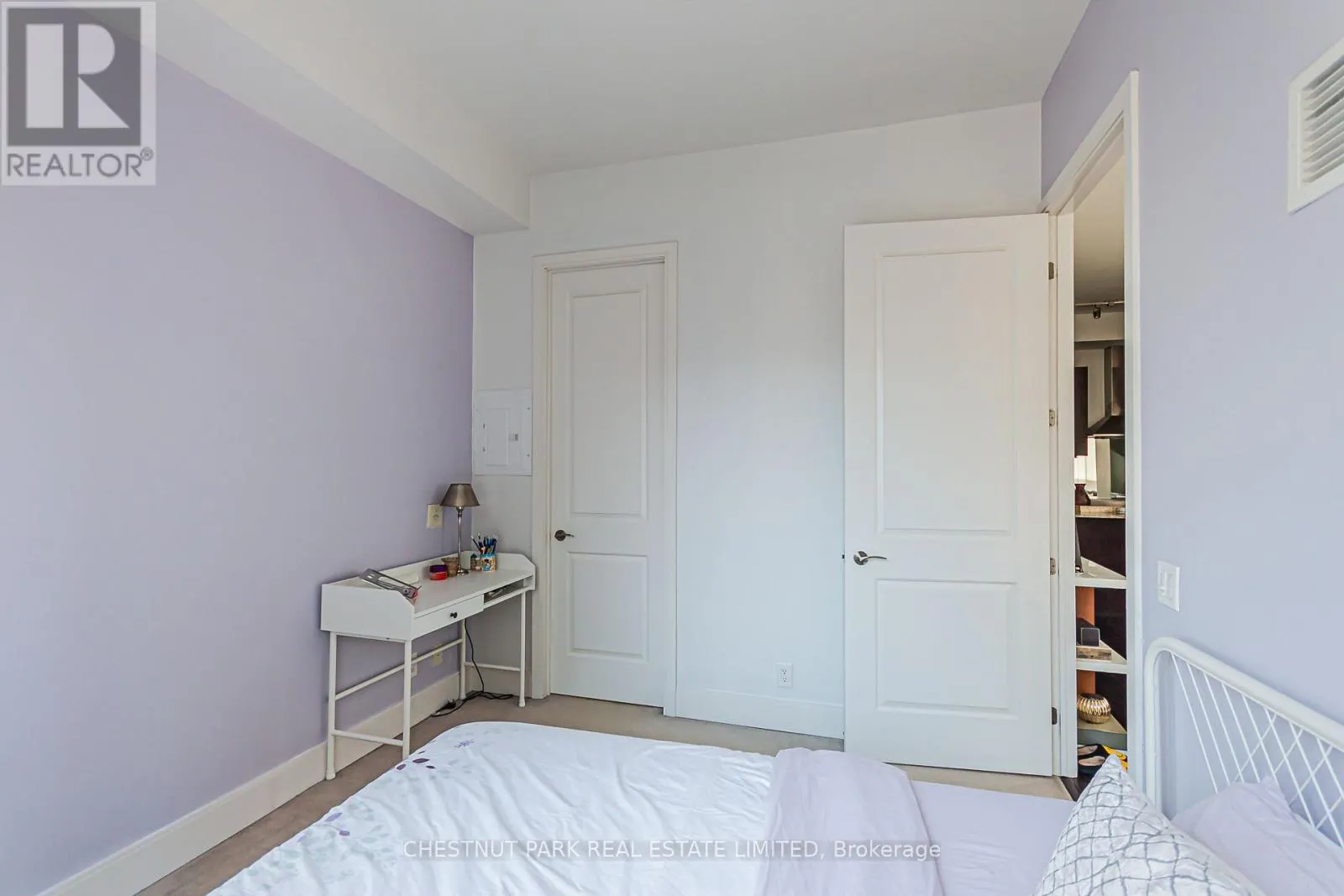 1204 - 21 BALMUTO STREET