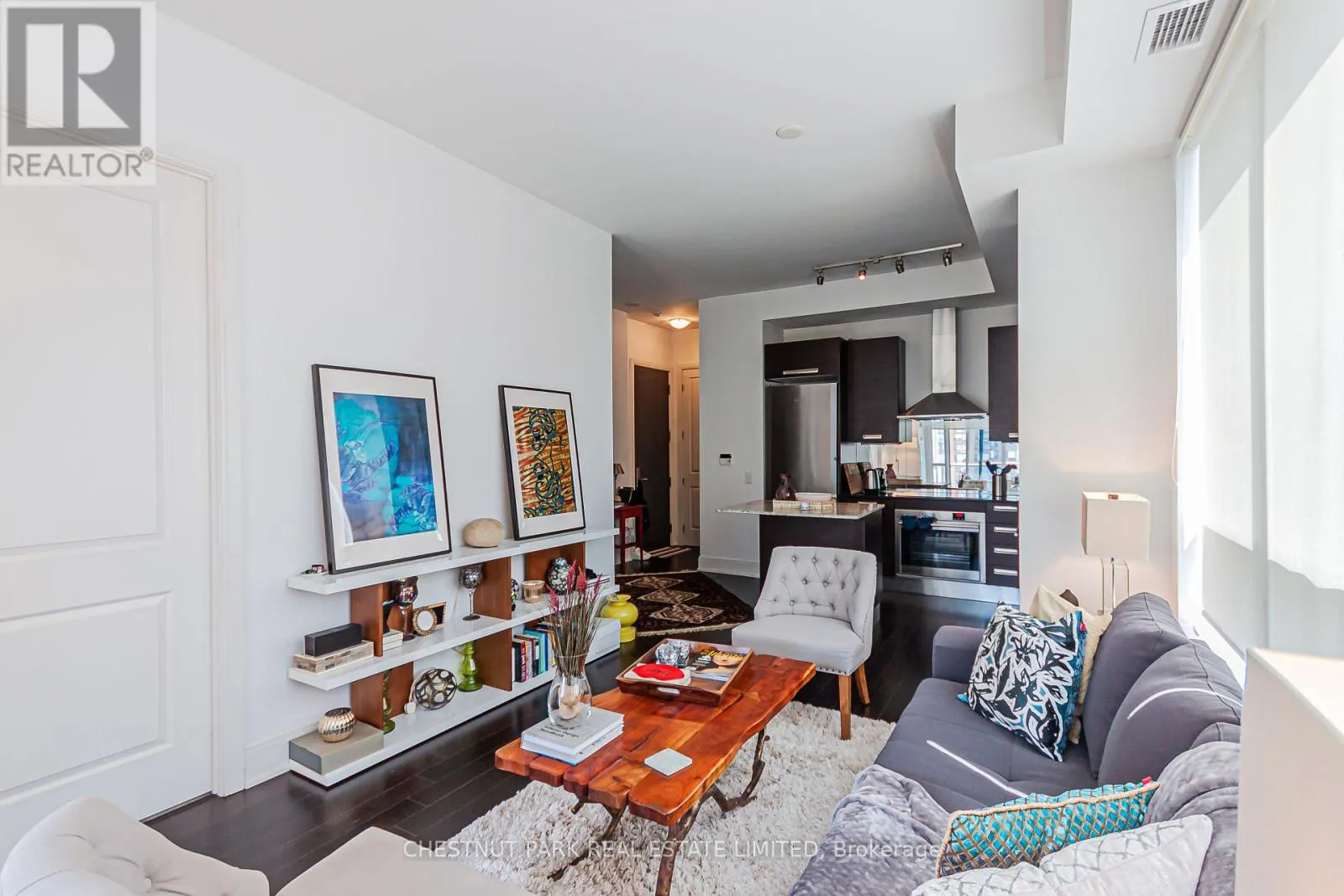 1204 - 21 BALMUTO STREET