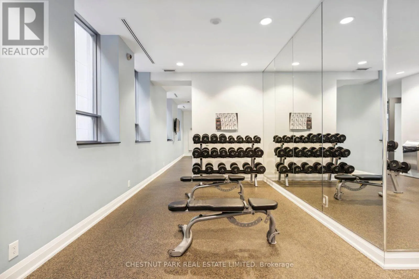 1204 - 21 BALMUTO STREET