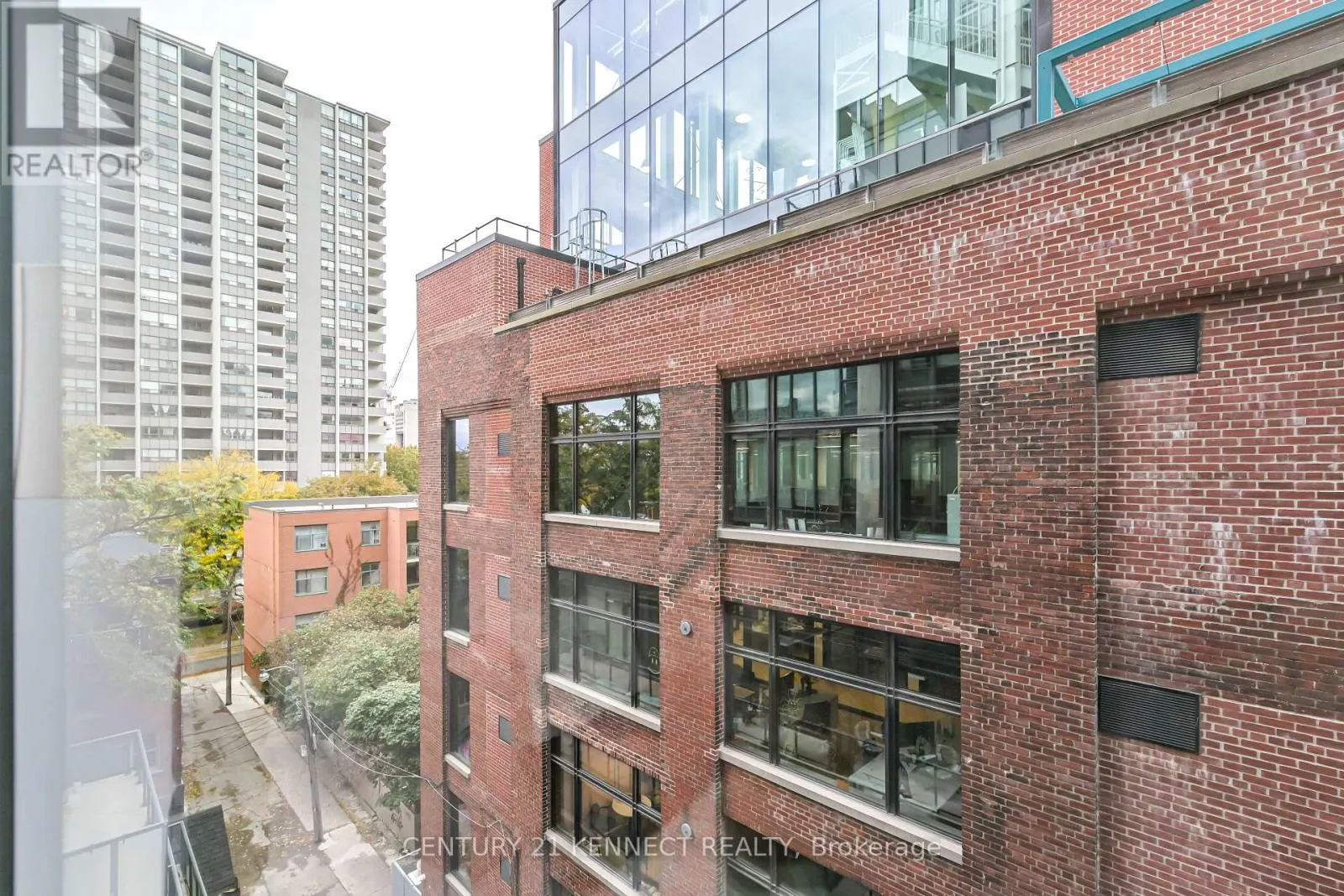 607 - 15 BEVERLEY STREET