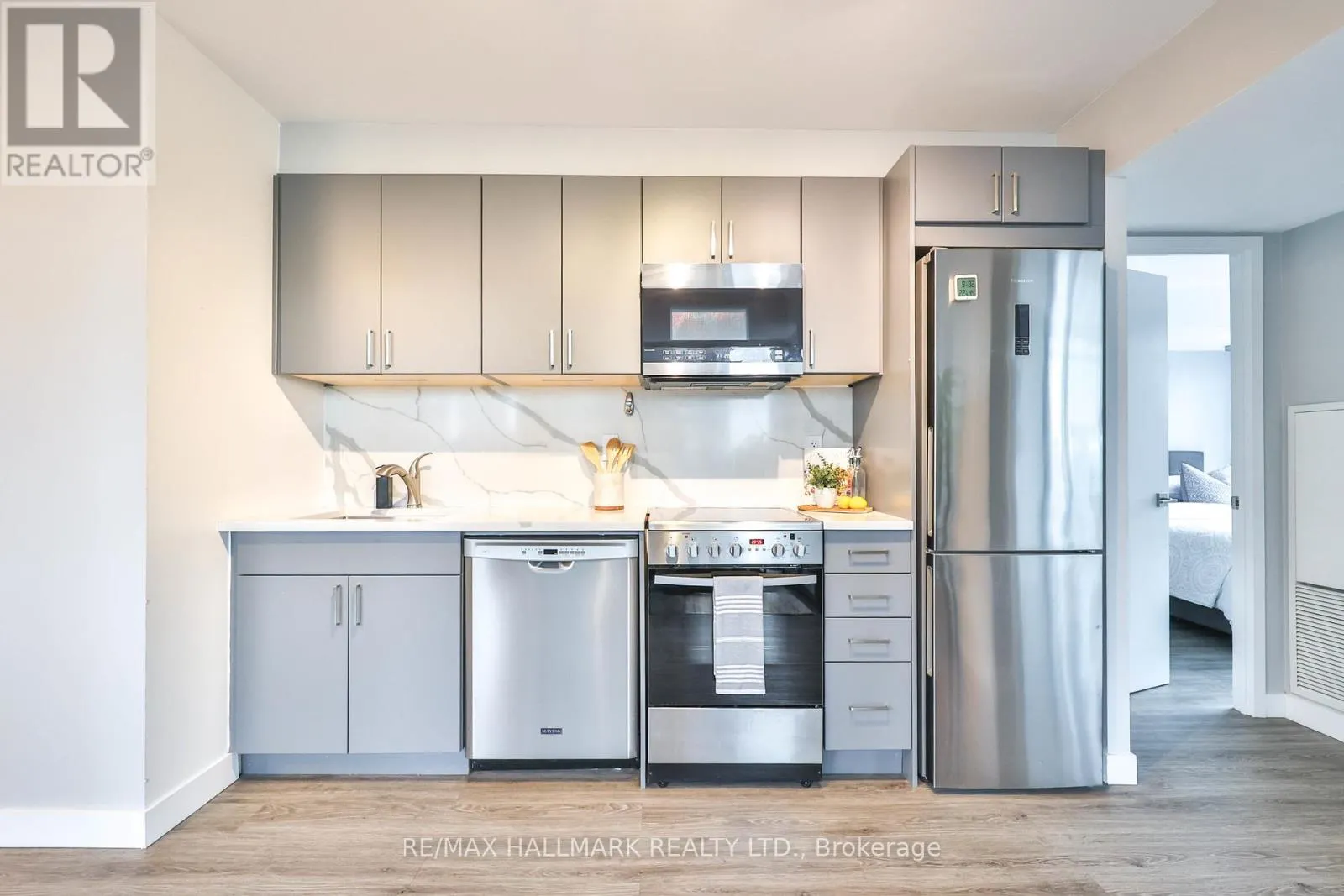 2503 - 15 FORT YORK BOULEVARD