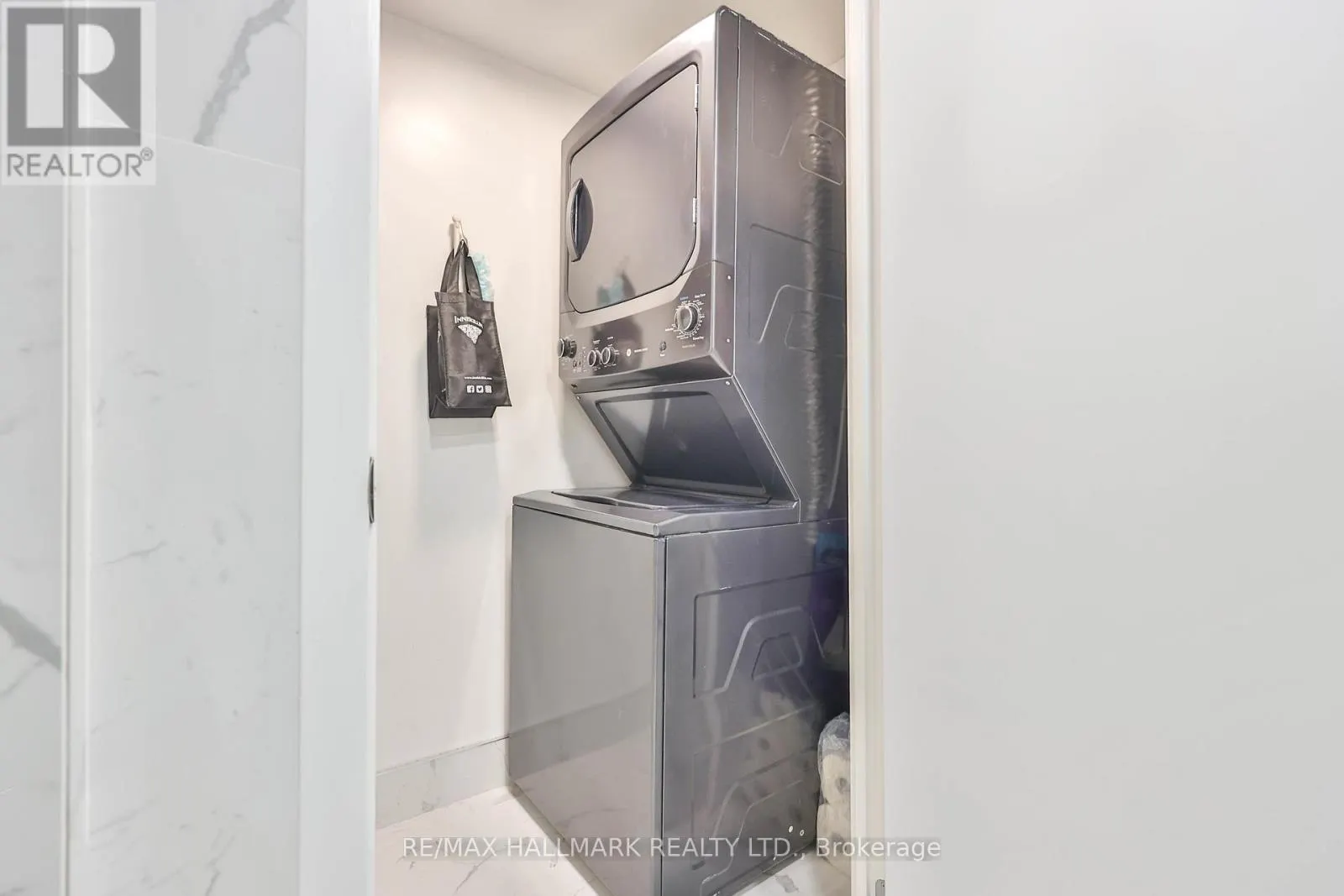 2503 - 15 FORT YORK BOULEVARD