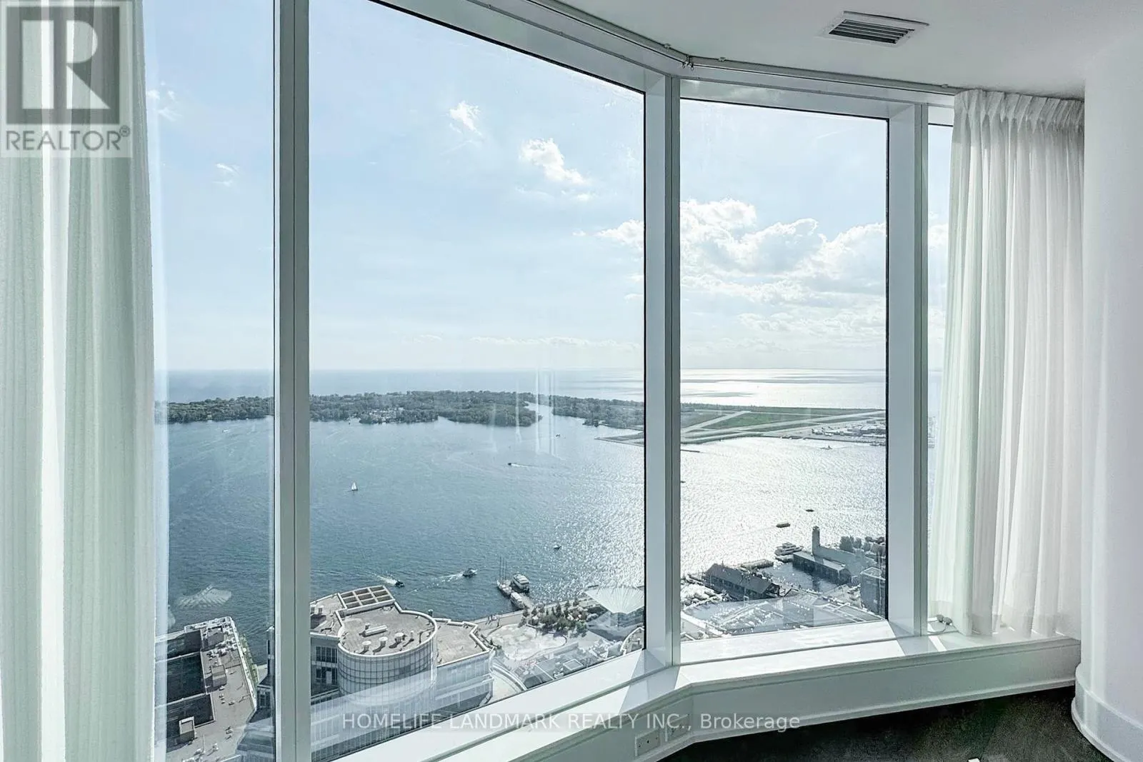 5510 - 10 YORK STREET