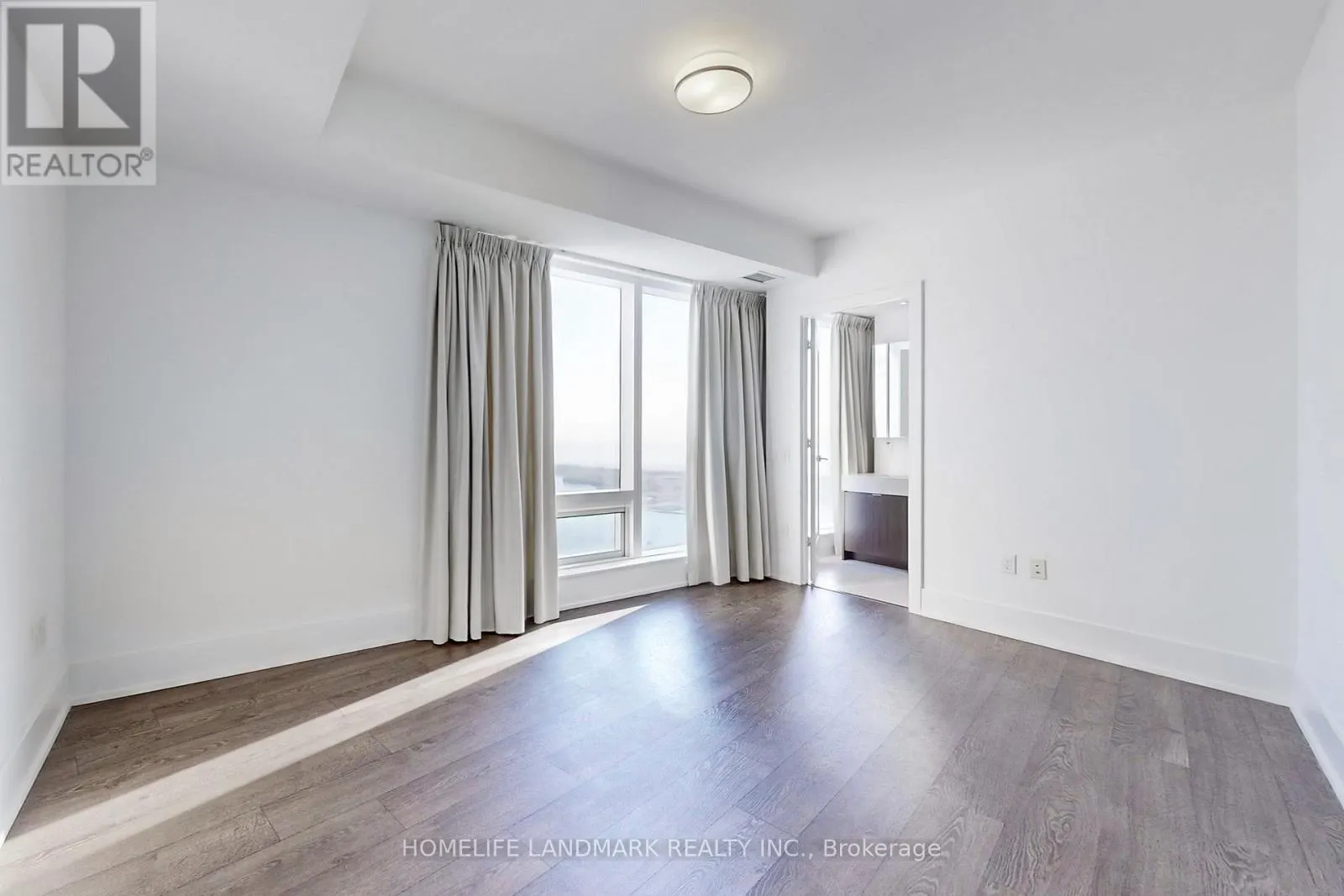 5510 - 10 YORK STREET