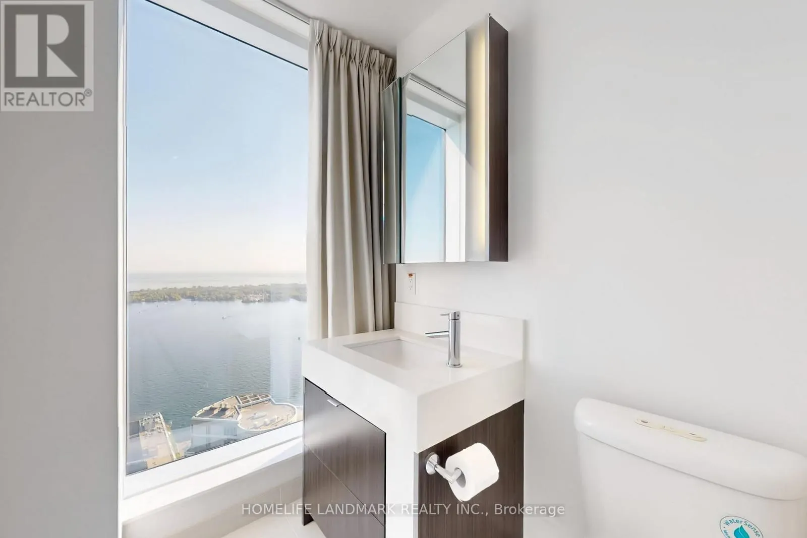 5510 - 10 YORK STREET