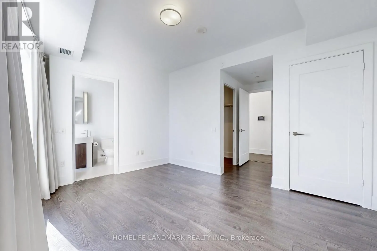 5510 - 10 YORK STREET