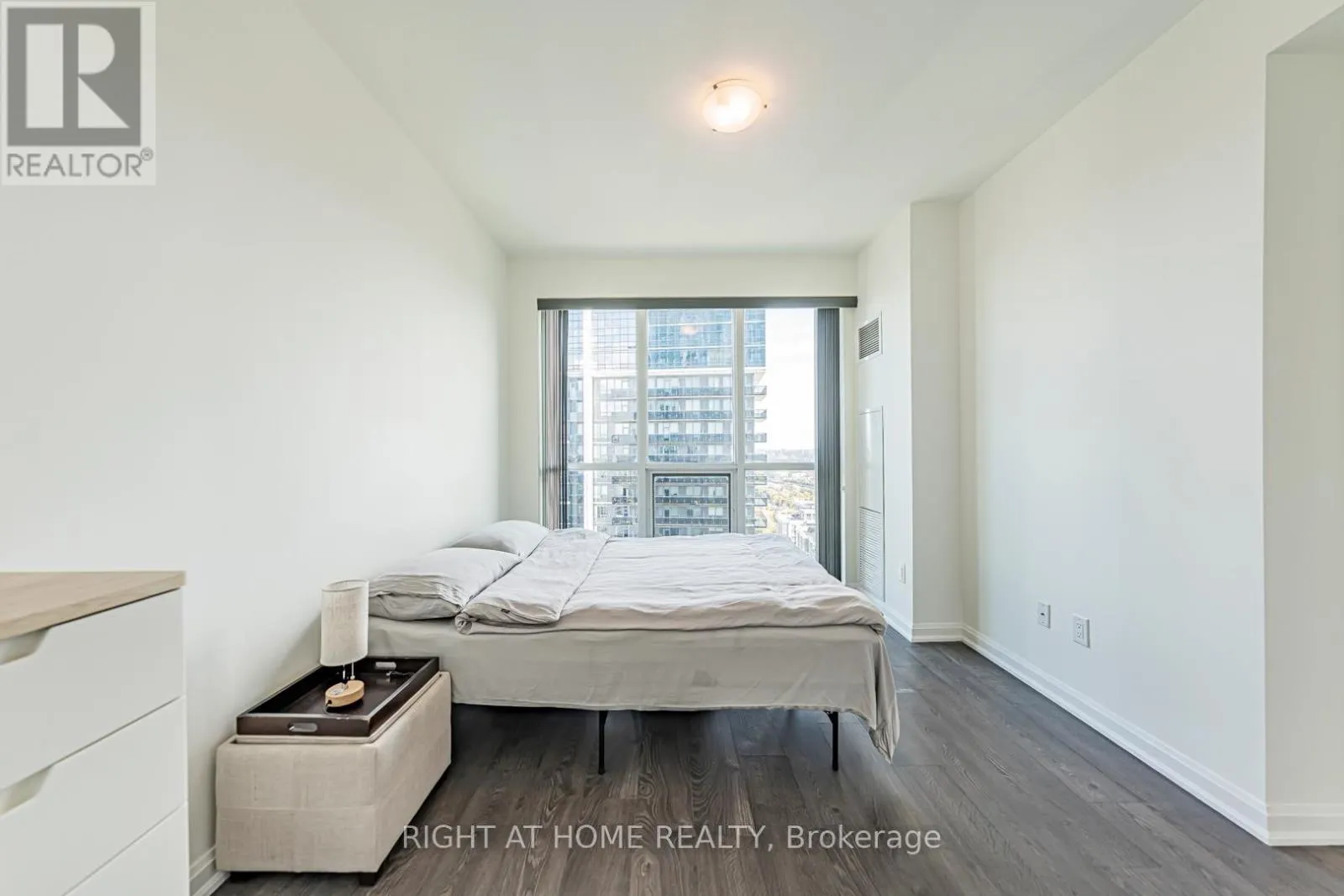 3101 - 9 BOGERT AVENUE