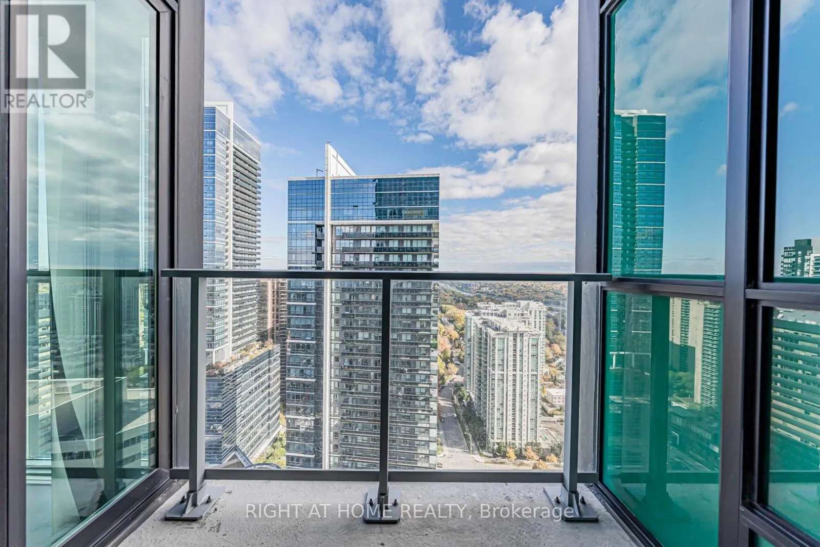 3101 - 9 BOGERT AVENUE