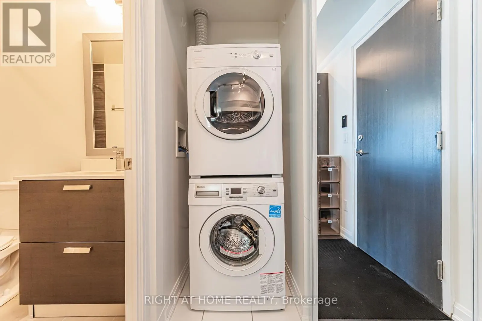 3101 - 9 BOGERT AVENUE