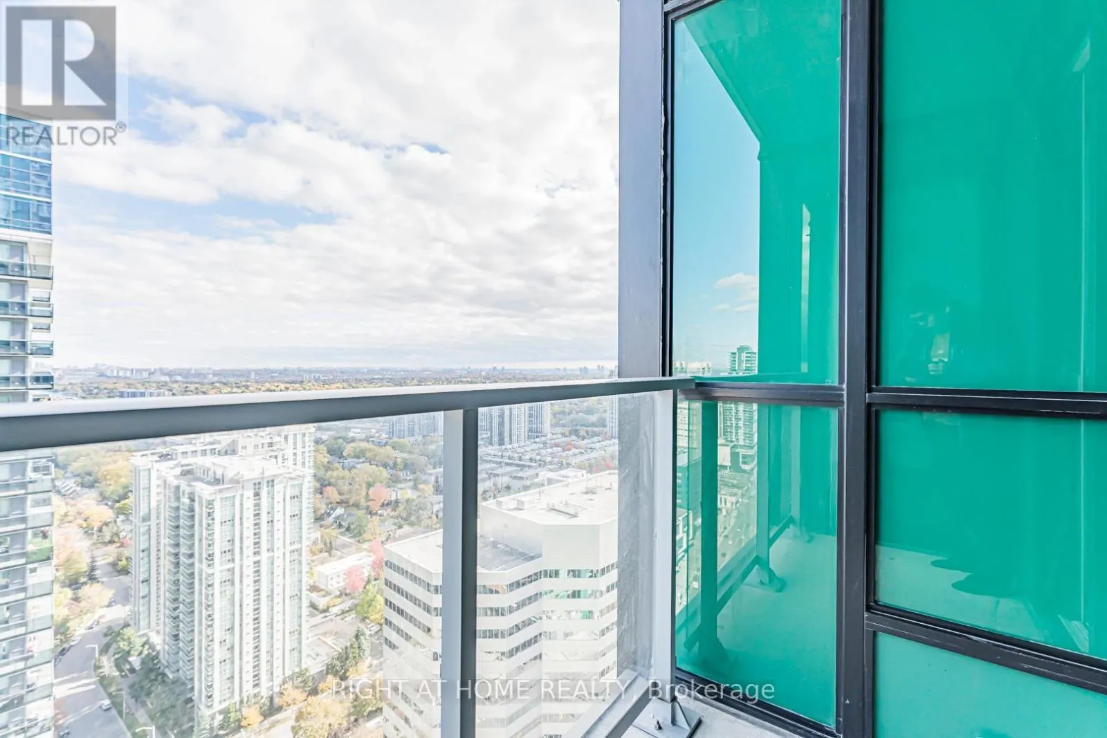 3101 - 9 BOGERT AVENUE