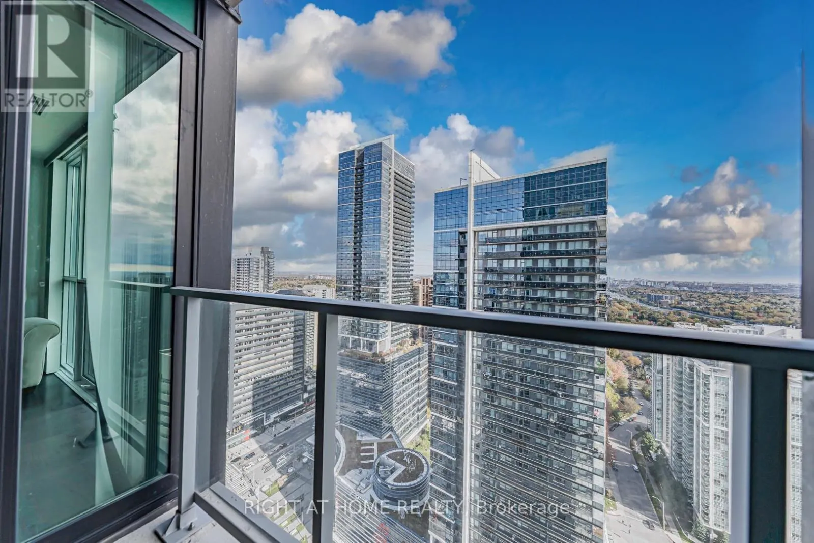 3101 - 9 BOGERT AVENUE