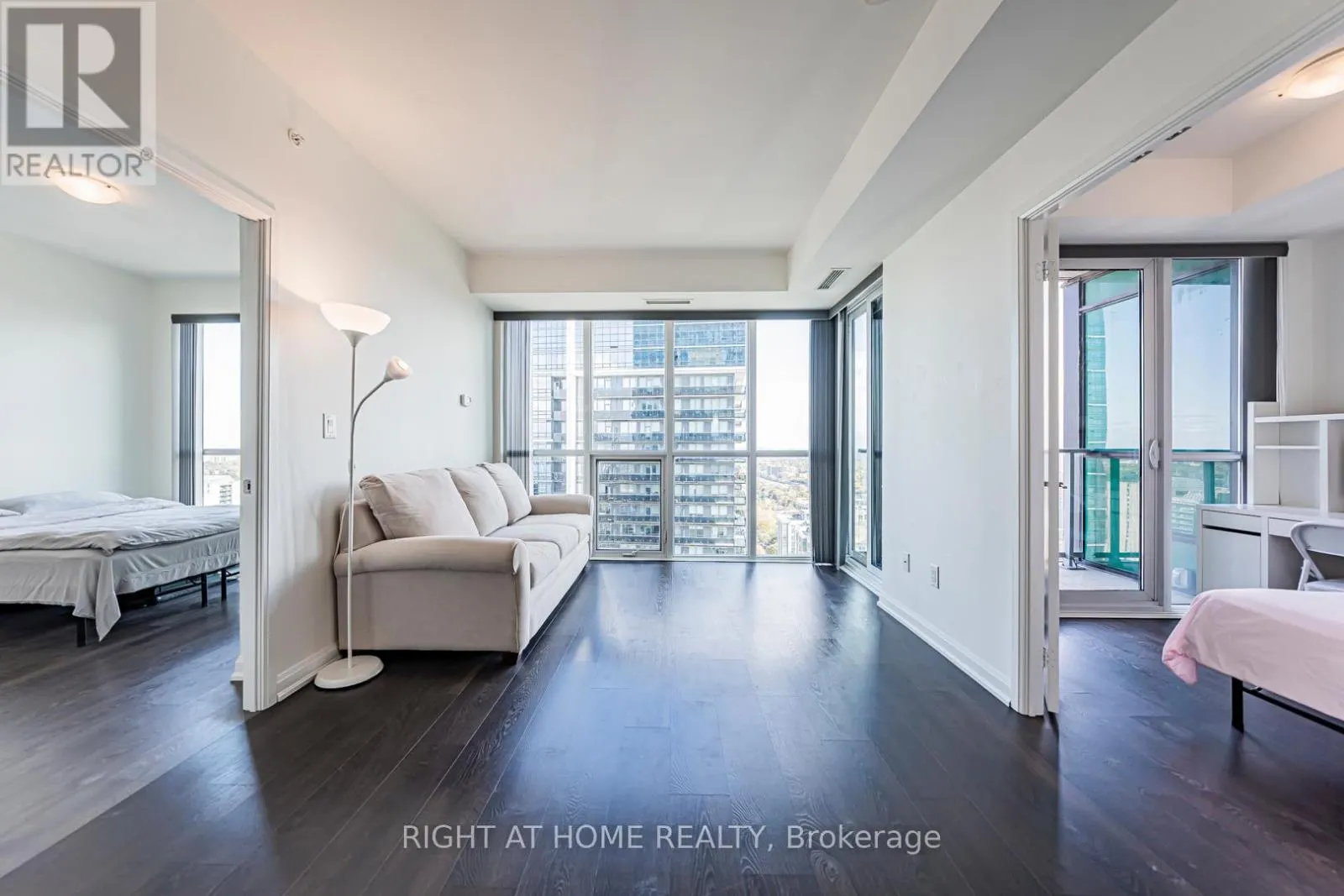 3101 - 9 BOGERT AVENUE