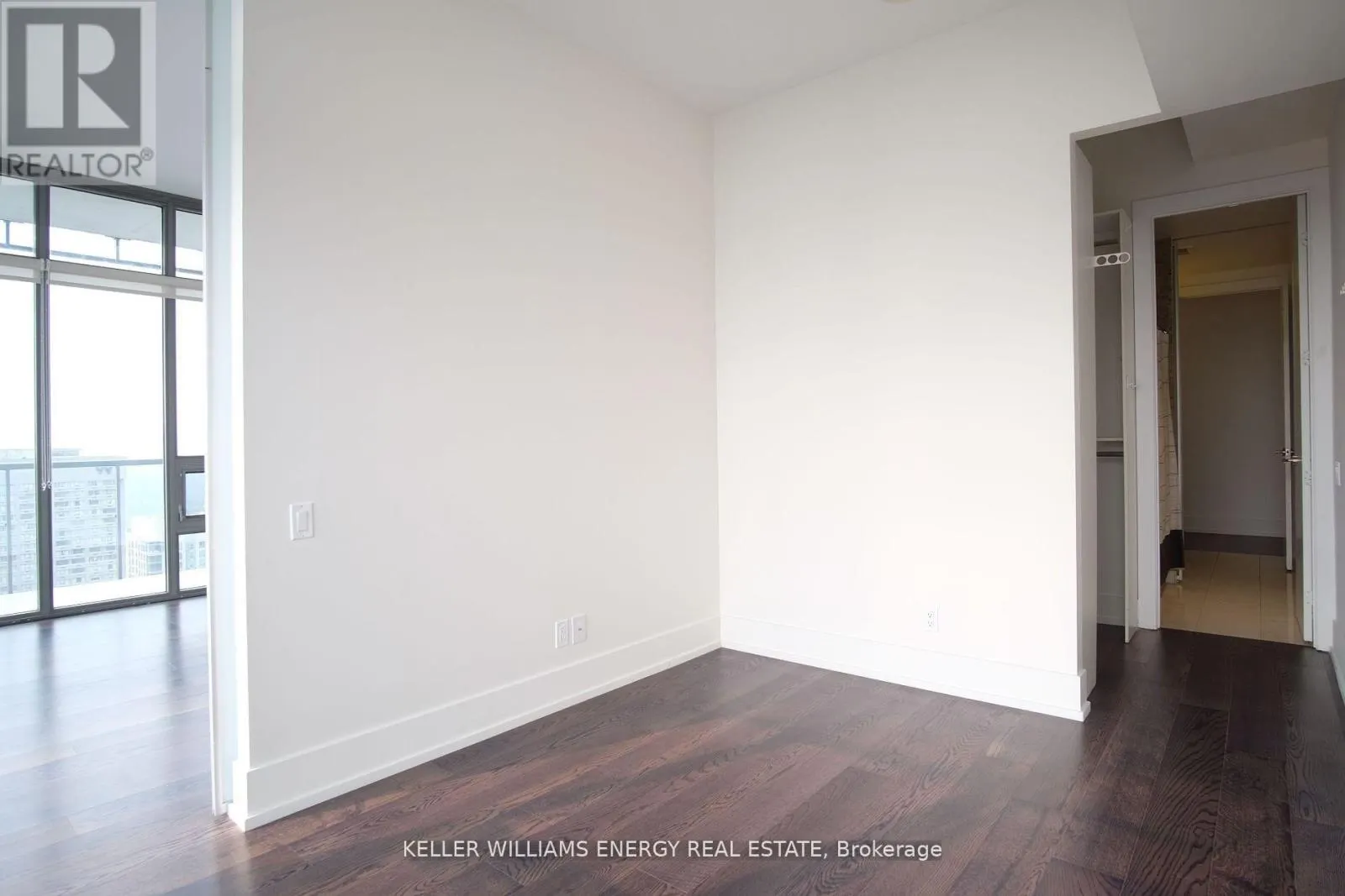 4305 - 33 CHARLES STREET E, #4305