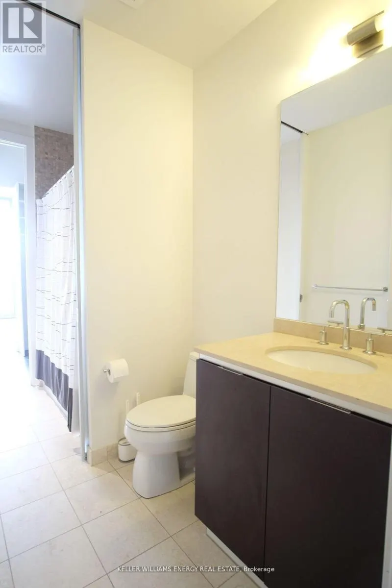 4305 - 33 CHARLES STREET E, #4305