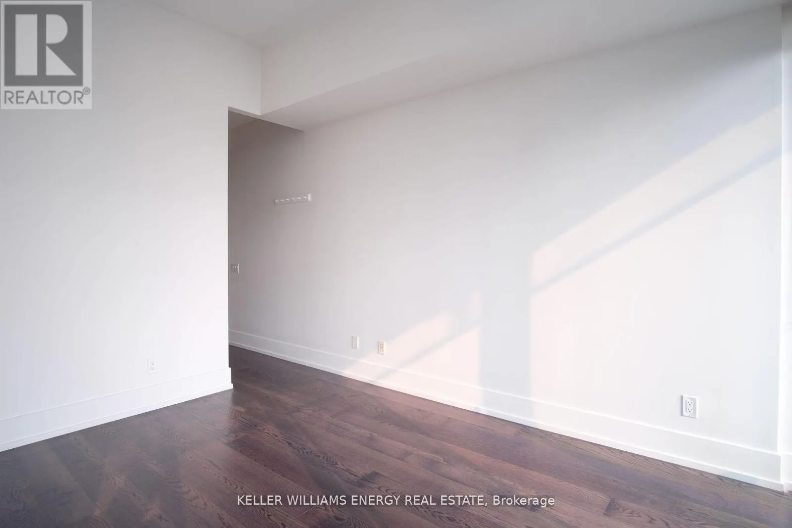 4305 - 33 CHARLES STREET E, #4305