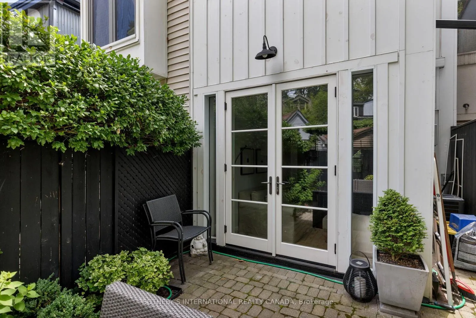 116 SHAFTESBURY AVENUE