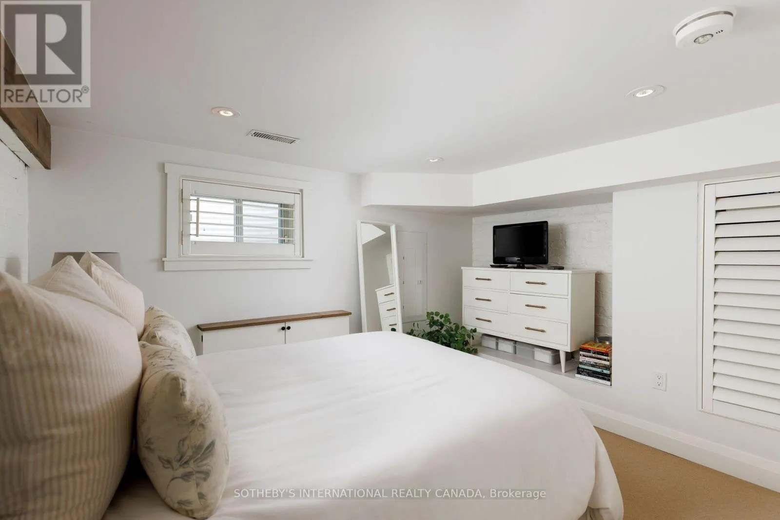 116 SHAFTESBURY AVENUE