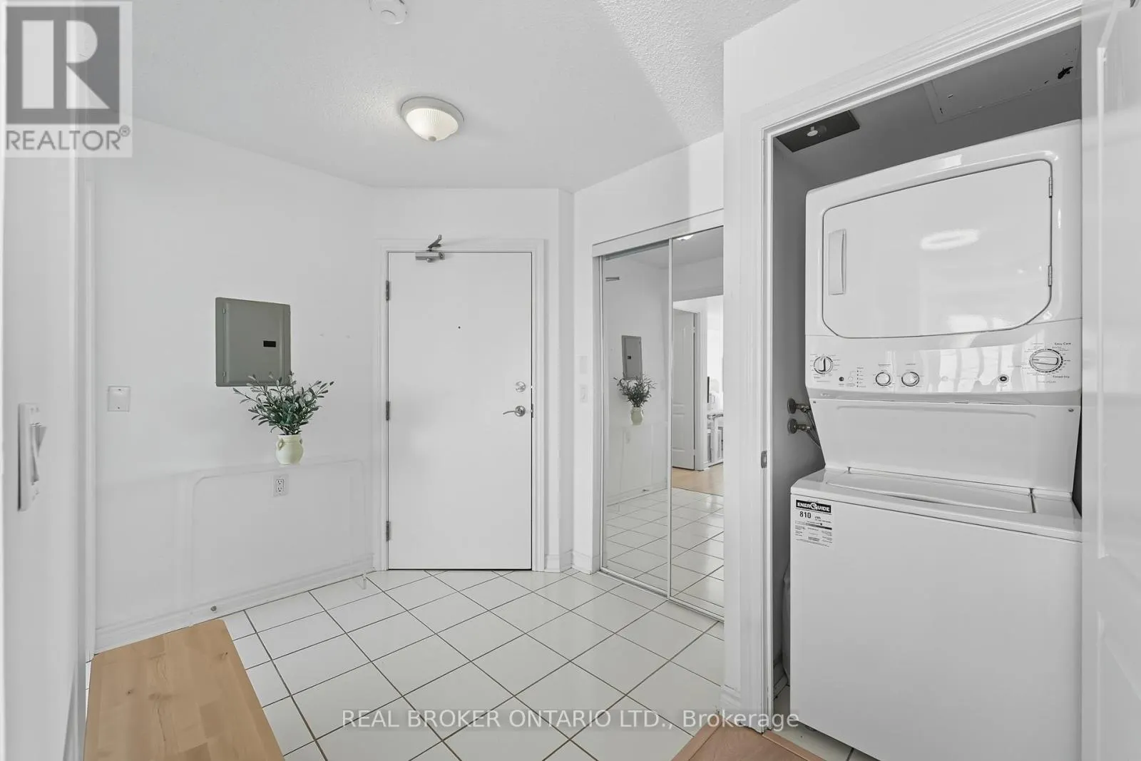 704 - 1030 SHEPPARD AVENUE W