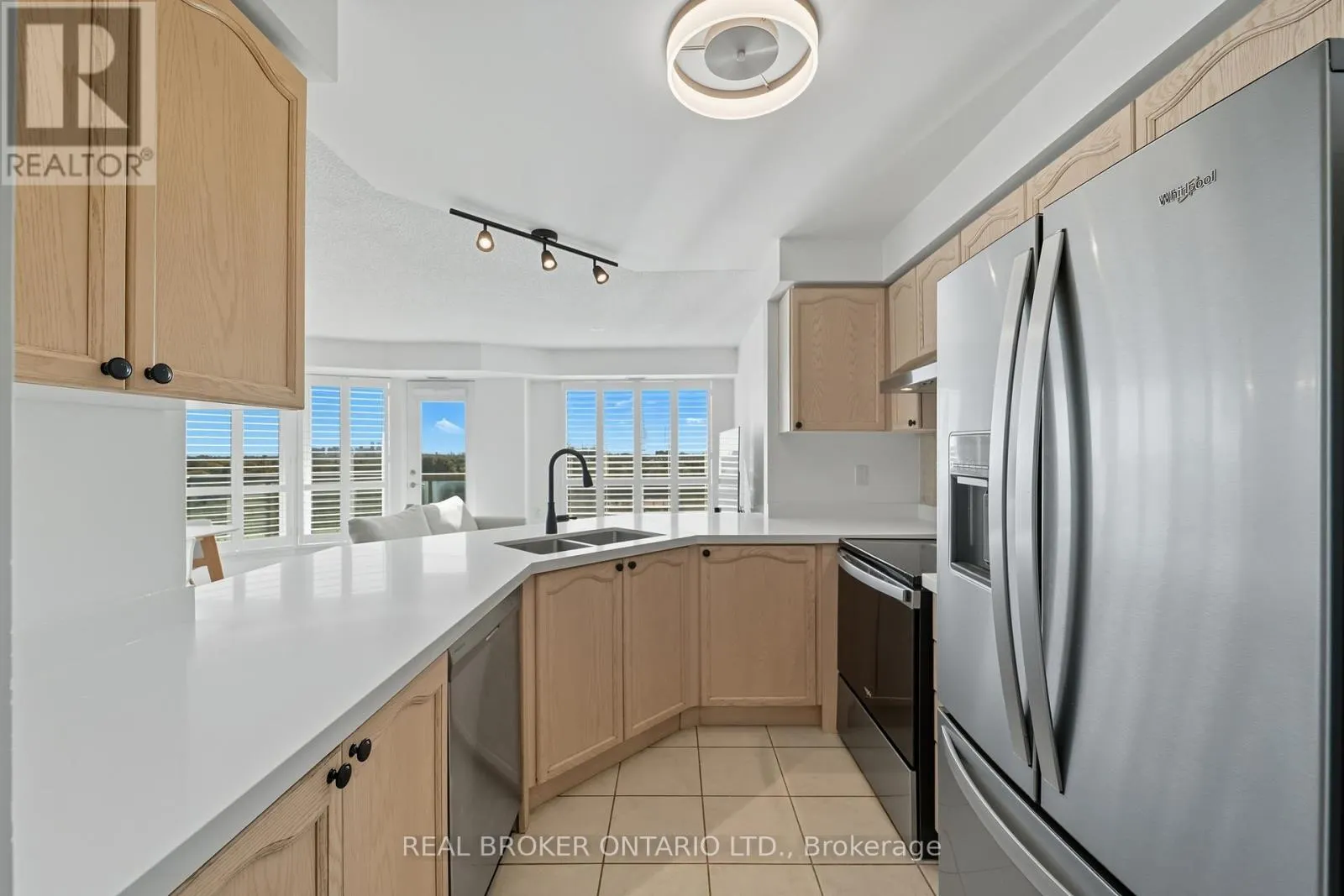 704 - 1030 SHEPPARD AVENUE W