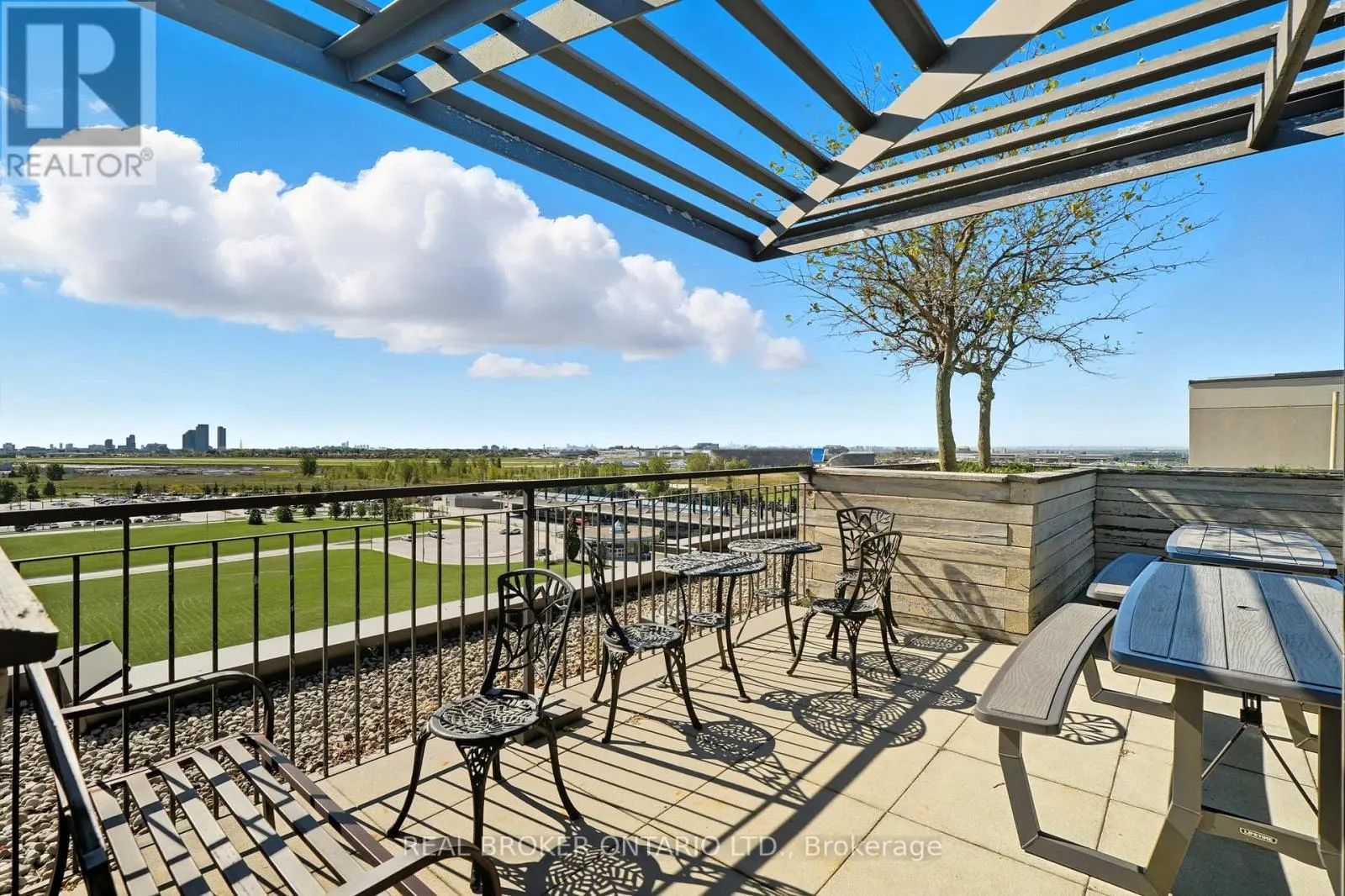 704 - 1030 SHEPPARD AVENUE W